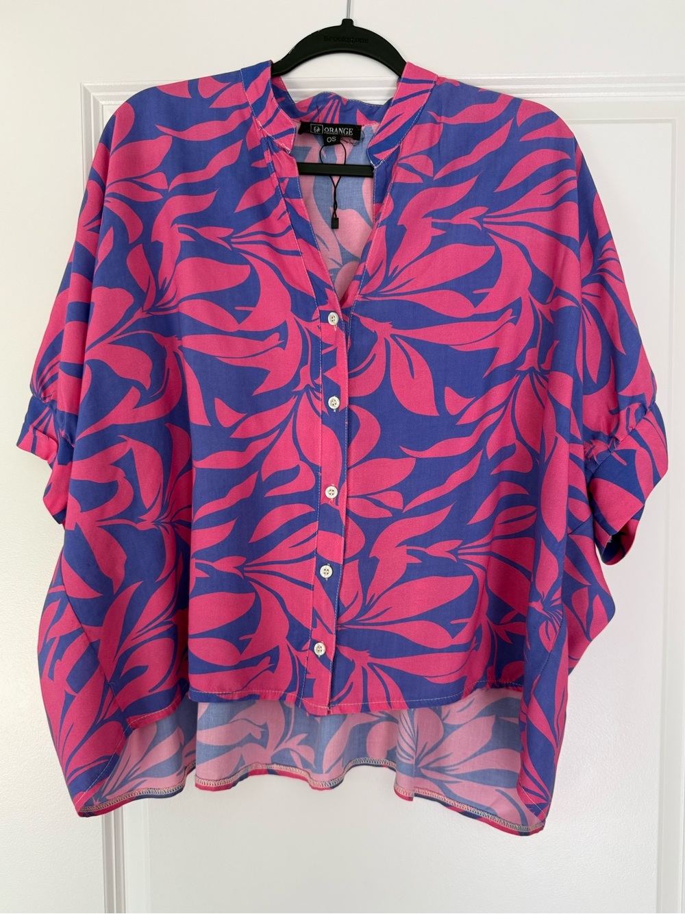 LAURENCE Button-Front Floral Print Blouse in Pink & Purple